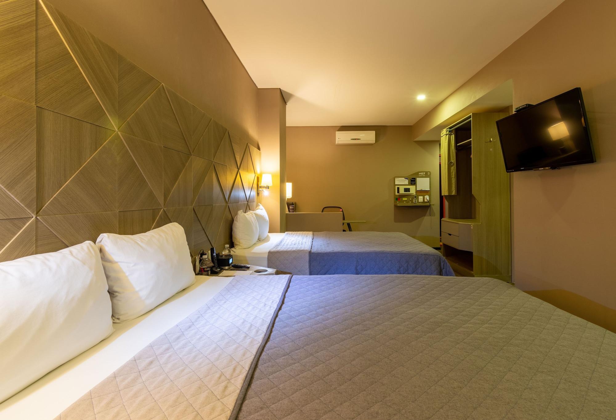 Hotel Glow Point - Mulza Leon Bagian luar foto