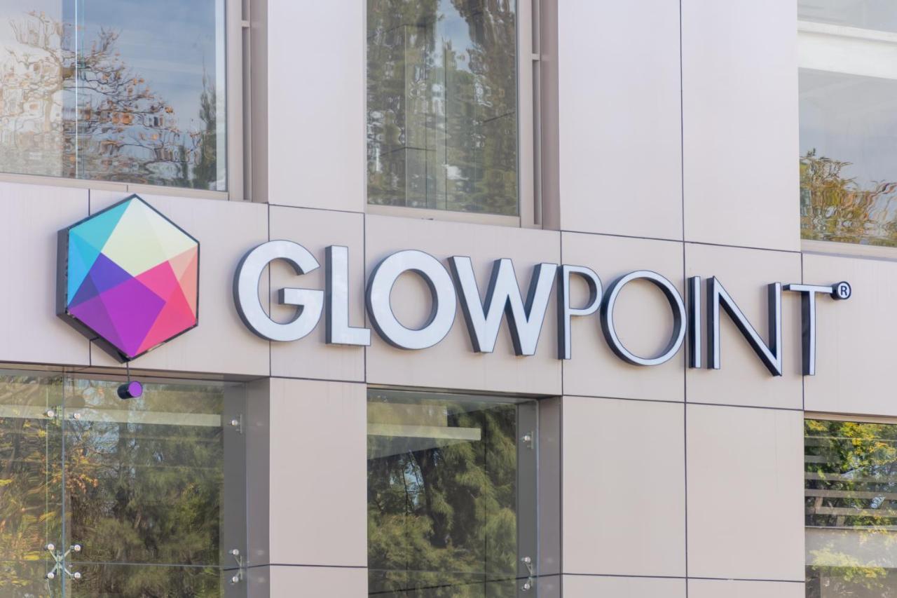Hotel Glow Point - Mulza Leon Bagian luar foto